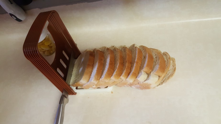 sandwich bread and slicer